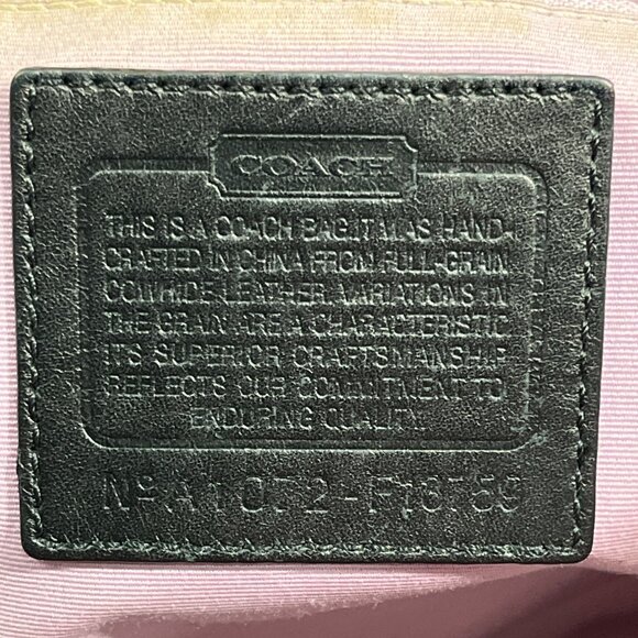 Coach East West Gallery pleated Leather Silver Tone Detail Shoulder Bag Sz M - Picture 12 of 16